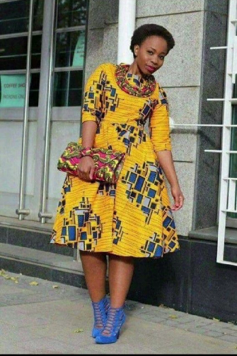 Couleurs et Motifs, Style Personnel, Essence Personnelle, Diversité Vestimentaire, Fierté Culturelle, Célébration de l'Unicité, Individualité,