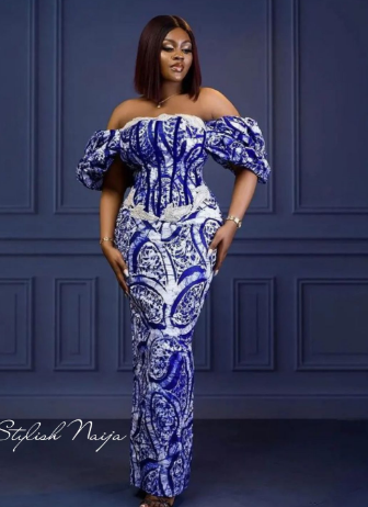 Couleurs et Motifs, Style Personnel, Essence Personnelle, Diversité Vestimentaire, Fierté Culturelle, Célébration de l'Unicité, Individualité,