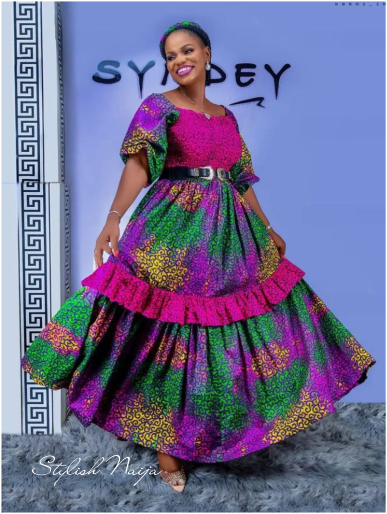 Couleurs et Motifs, Style Personnel, Essence Personnelle, Diversité Vestimentaire, Fierté Culturelle, Célébration de l'Unicité, Individualité,